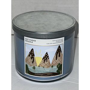 Bath & Body Works HOT FUDGE DRIZZLE 3-Wick Scented Candle 14.5oz NEW